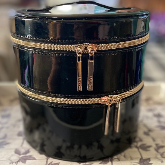Lancome Other - Lancôme Train Case
